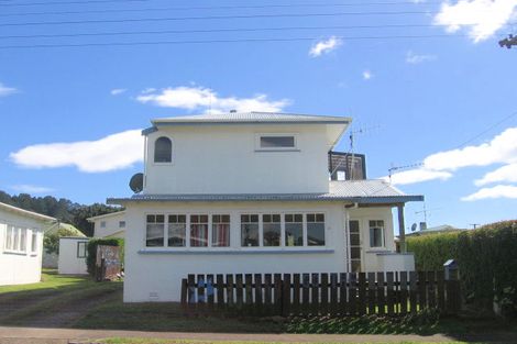 Photo of property in 2 Fyfe Road, Waihi Beach, 3611