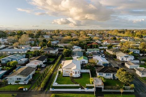 Photo of property in 17 Dinsdale Road, Dinsdale, Hamilton, 3204