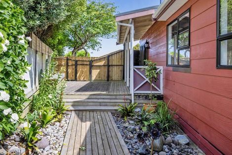 Photo of property in 4 Ponderosa Place, Opunake, 4616