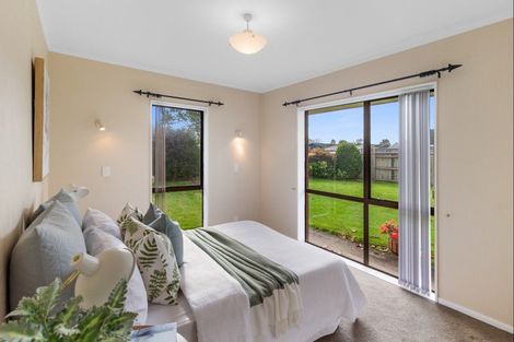 Photo of property in 14 Easton Way, Levin, 5510