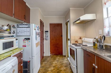 Photo of property in 70 South Belt, Solway, Masterton, 5810