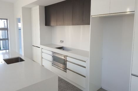 Photo of property in 10 Cassinia Close, Papamoa Beach, Papamoa, 3118