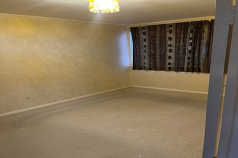 Photo of property in 18 Utauta Street, Waikanae, 5036