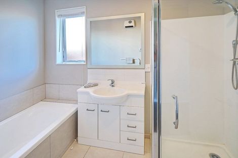 Photo of property in 19 Brockelbank Drive, Kaiapoi, 7630