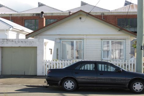 Photo of property in 64 Ross Street, Kilbirnie, Wellington, 6022