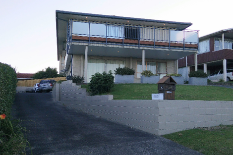 Photo of property in 38 Agincourt Street, Glenfield, Auckland, 0629