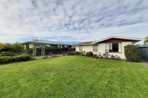 Photo of property in 1/318 Main North Road, Redwood, Christchurch, 8051