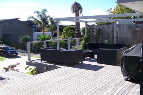Photo of property in 46a Marine Parade, Mellons Bay, Auckland, 2014
