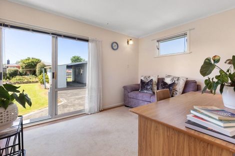 Photo of property in 44 Kings Drive, Levin, 5510