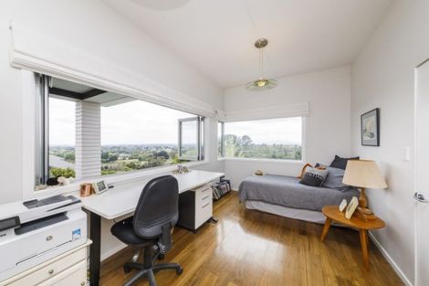 Photo of property in 51 The Strand, Fitzherbert, Palmerston North, 4410