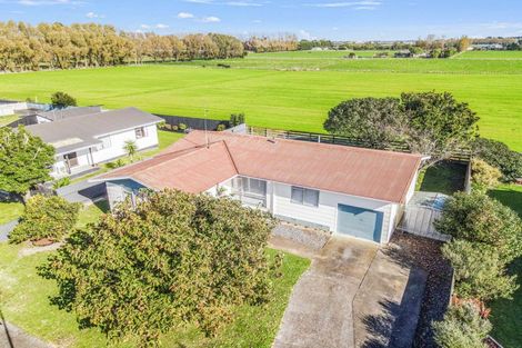 Photo of property in 32 Cascade Crescent, Westbrook, Palmerston North, 4412