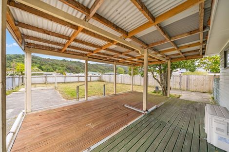 Photo of property in 43 Donnelley Drive, Wainuiomata, Lower Hutt, 5014
