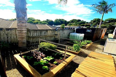 Photo of property in 21 Hawk Place, Welcome Bay, Tauranga, 3112