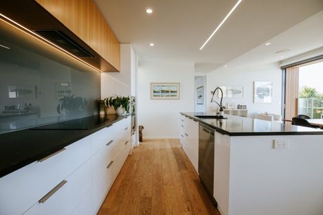 Photo of property in 24 Stackbrae Avenue, Wanaka, 9305