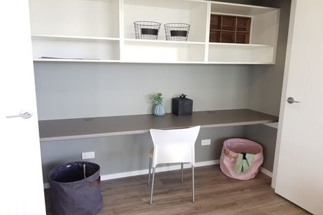 Photo of property in 55a Twin Parks Rise, Papakura, 2110