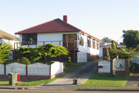 Photo of property in 132 Main Road, Titahi Bay, Porirua, 5022