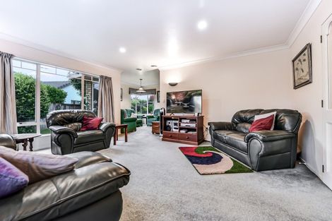 Photo of property in 14 Admiral Crescent, Flagstaff, Hamilton, 3210