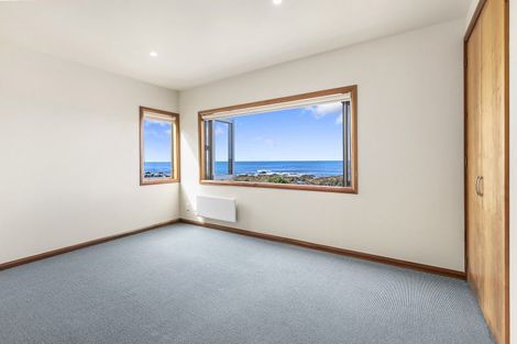 Photo of property in 441 The Esplanade, Island Bay, Wellington, 6023