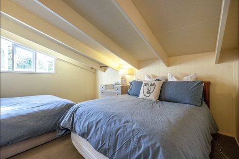 Photo of property in 26 Ocean Road, Surfdale, Waiheke Island, 1081