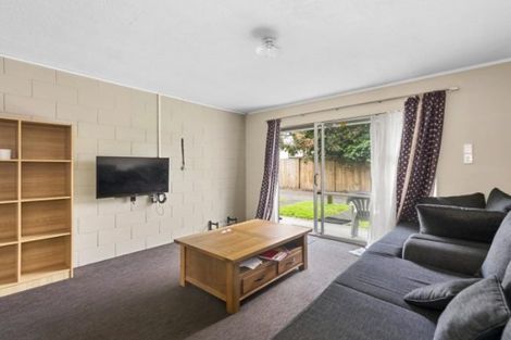 Photo of property in 2/46 May Street, Hamilton East, Hamilton, 3216