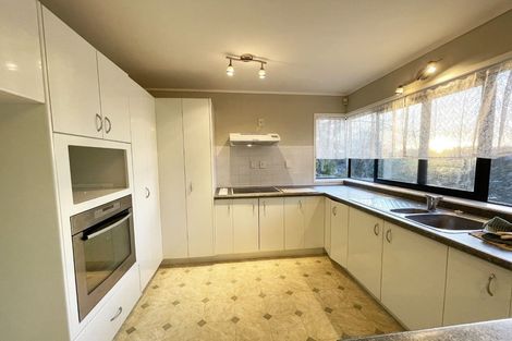 Photo of property in 1/9 Delamare Court, Sunnynook, Auckland, 0632