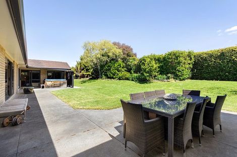 Photo of property in 52 School Road, Riverhead, 0820