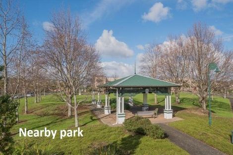 Photo of property in 1/16 Vinograd Drive, Te Atatu Peninsula, Auckland, 0610