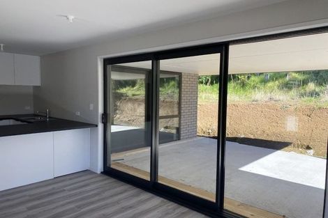 Photo of property in 21 Paritutu Road, Spotswood, New Plymouth, 4310