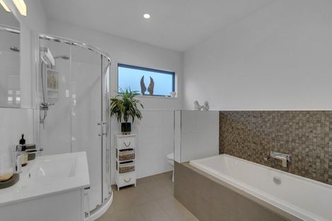 Photo of property in 372 Bower Avenue, North New Brighton, Christchurch, 8083