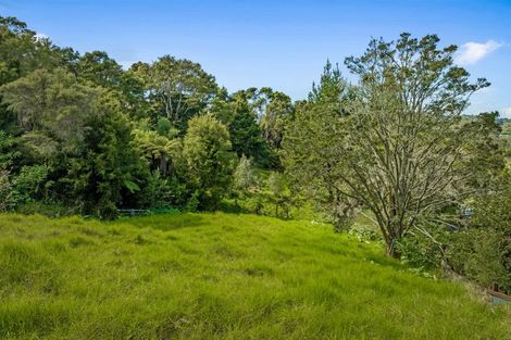 Photo of property in 9b Whangaparaoa Road, Red Beach, 0932