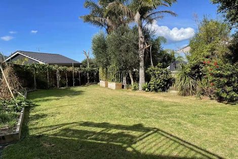 Photo of property in 5 Currey Crescent, Milford, Auckland, 0620