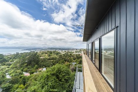 Photo of property in 43a Harbour View Road, Northland, Wellington, 6012