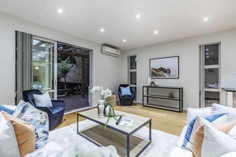 Photo of property in 19a Linwood Avenue, Forrest Hill, Auckland, 0620