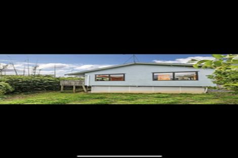 Photo of property in 2/85 Awaruku Road, Torbay, Auckland, 0630