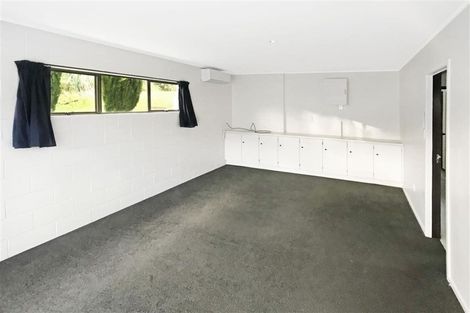 Photo of property in 14 Chenery Road, Red Beach, 0932