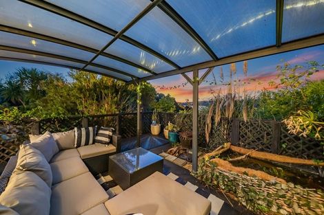 Photo of property in 50 Molyneux Close, Whitby, Porirua, 5024