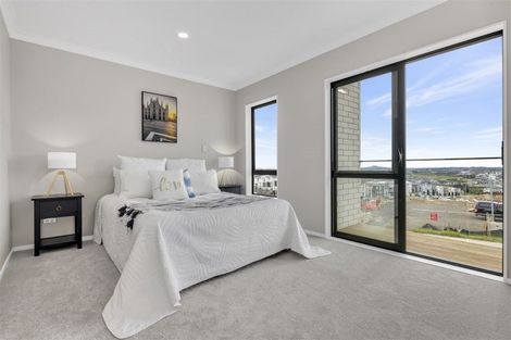 Photo of property in 5 Elevation Street, Flat Bush, Auckland, 2019