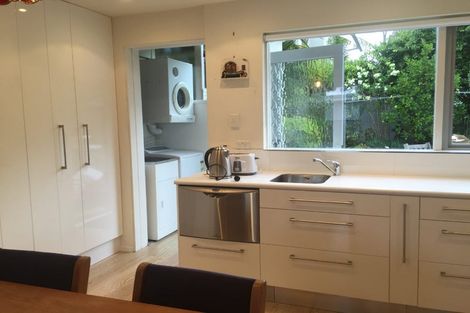 Photo of property in 10/10 Blomfield Spa, Takapuna, Auckland, 0622