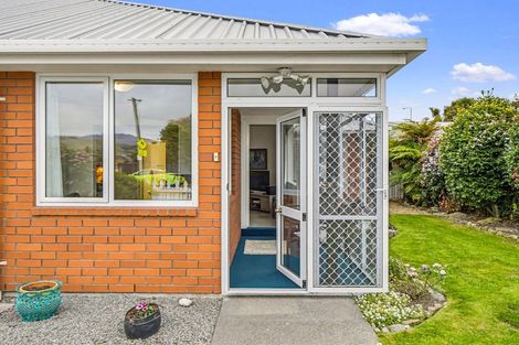Photo of property in 8 Kennedys Bush Road, Halswell, Christchurch, 8025