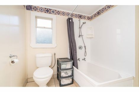 Photo of property in 51 Manapouri Street, Ravensbourne, Dunedin, 9022