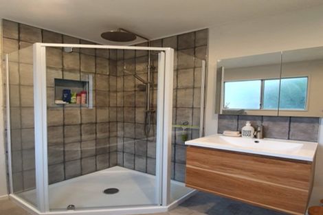 Photo of property in 2/152 Broderick Road, Johnsonville, Wellington, 6037