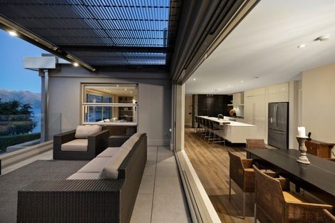 Photo of property in 6 Lordens Place, Fernhill, Queenstown, 9300