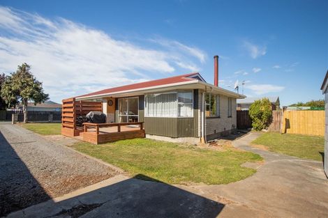 Photo of property in 9 Charnwood Crescent, Bishopdale, Christchurch, 8051