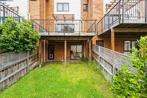 Photo of property in St Claire Village, 9/172 Mcleod Road, Te Atatu South, Auckland, 0610