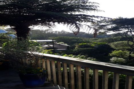 Photo of property in 666 South Titirangi Road, Titirangi, Auckland, 0604