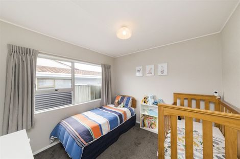 Photo of property in 6b Purdie Place, Milson, Palmerston North, 4414