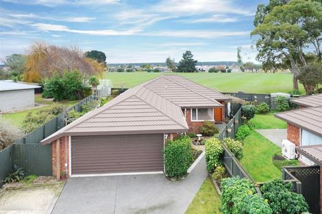 Photo of property in 7 Fieldmoor Place, Parklands, Christchurch, 8083
