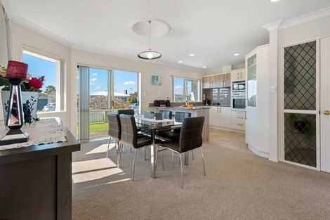 Photo of property in 28 Ngahere Street, Otumoetai, Tauranga, 3110