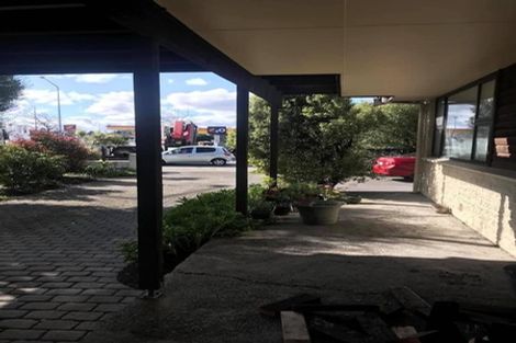 Photo of property in 399 Yaldhurst Road, Russley, Christchurch, 8042