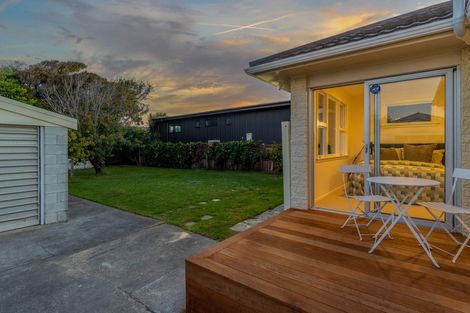 Photo of property in 40 Malta Crescent, South New Brighton, Christchurch, 8062